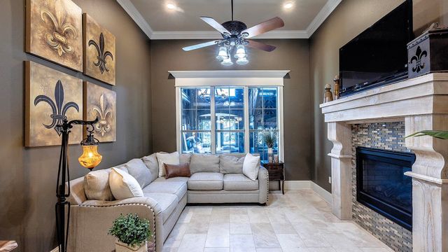 124 Houmas Drive, Houma, LA 70360