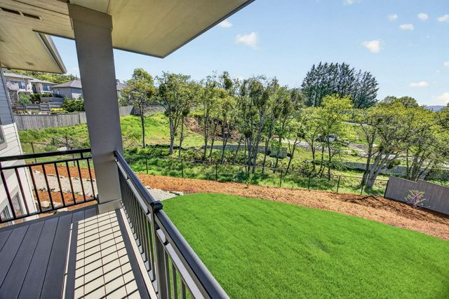 5611 Autumn Park Drive, Medford, OR 97504