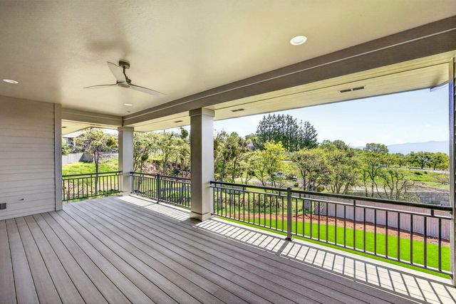 5611 Autumn Park Drive, Medford, OR 97504