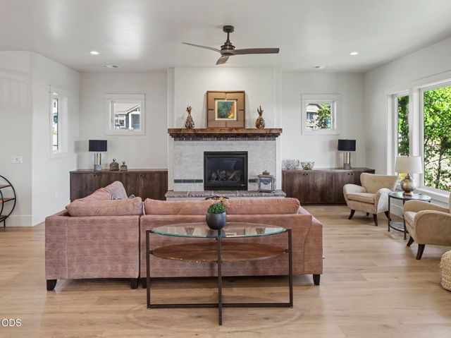 5611 Autumn Park Drive, Medford, OR 97504