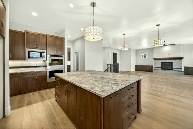 5611 Autumn Park Drive, Medford, OR 97504