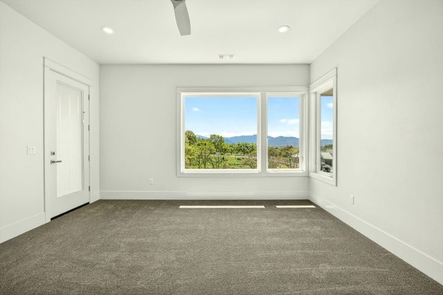 5611 Autumn Park Drive, Medford, OR 97504