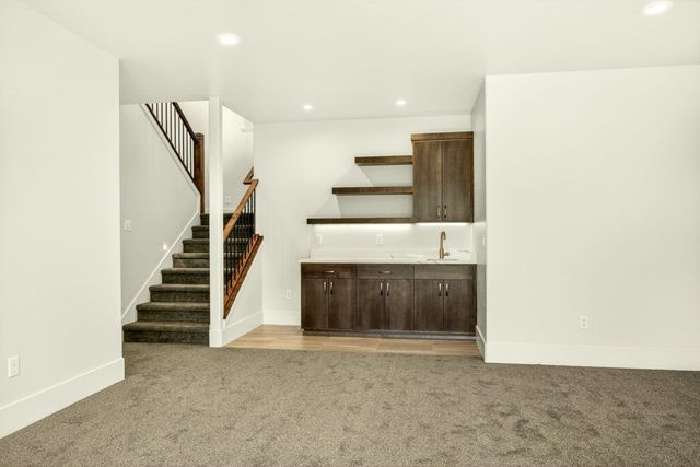 5611 Autumn Park Drive, Medford, OR 97504