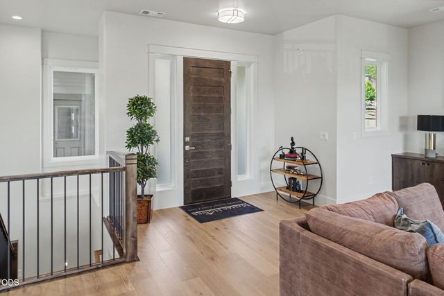 5611 Autumn Park Drive, Medford, OR 97504
