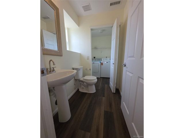5875 N Biscay St A, Denver, CO 80249
