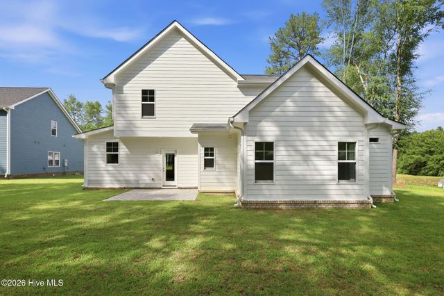 228 Telluride Court, Aberdeen, NC 28315