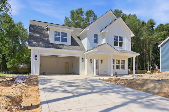 228 Telluride Court, Aberdeen, NC 28315