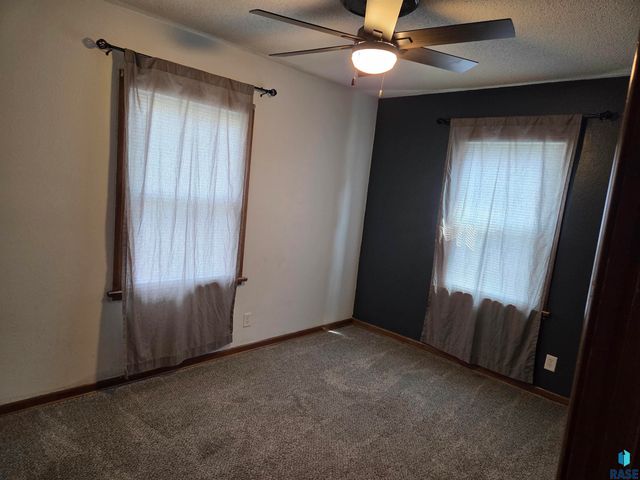 713 S Williams Ave Avenue, Sioux Falls, SD 57104