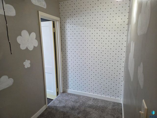 713 S Williams Ave Avenue, Sioux Falls, SD 57104