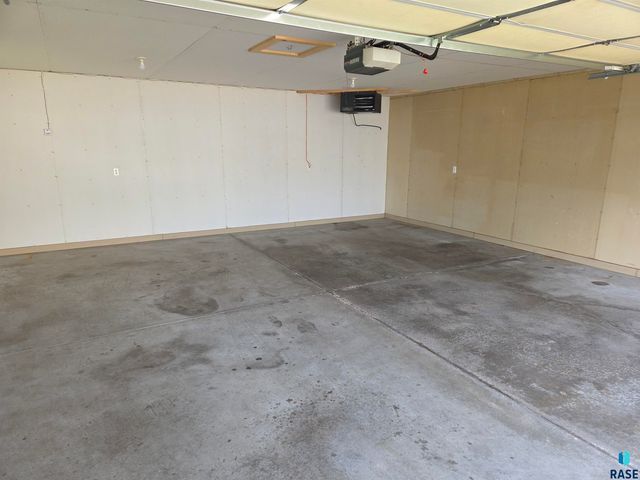 713 S Williams Ave Avenue, Sioux Falls, SD 57104