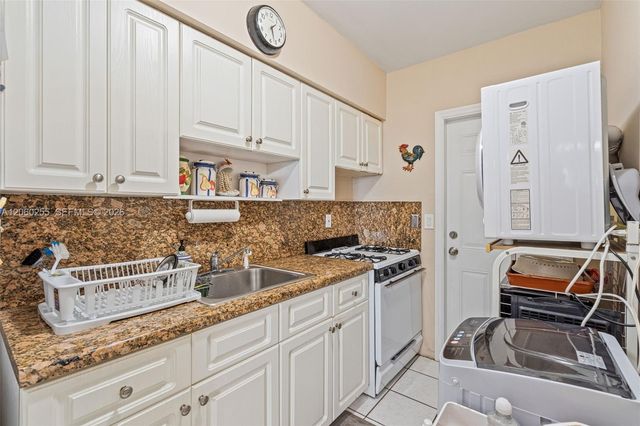 4450 W Flagler St, Miami, FL 33134