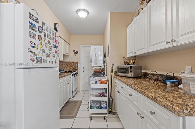 4450 W Flagler St, Miami, FL 33134