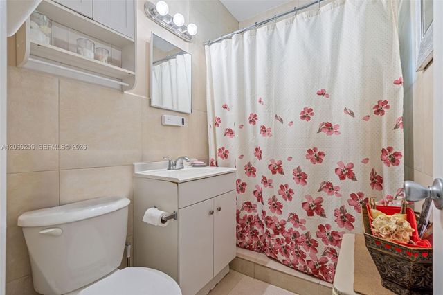 4450 W Flagler St, Miami, FL 33134