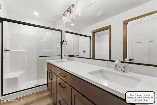 8946 W Swather AVE, Rathdrum, ID 83858