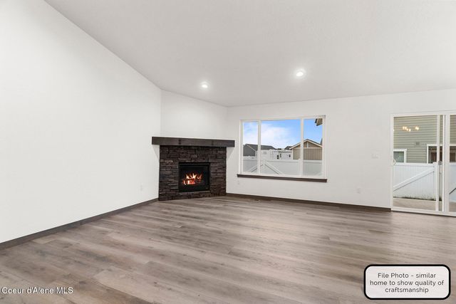 8946 W Swather AVE, Rathdrum, ID 83858