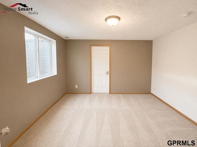 7301 N 15 Street, Lincoln, NE 68521