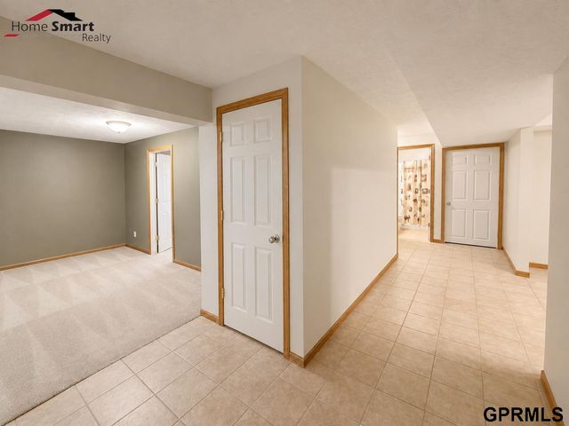7301 N 15 Street, Lincoln, NE 68521