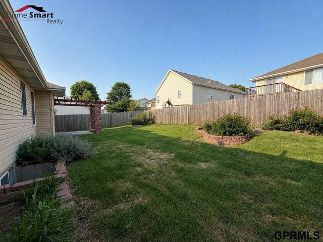 7301 N 15 Street, Lincoln, NE 68521