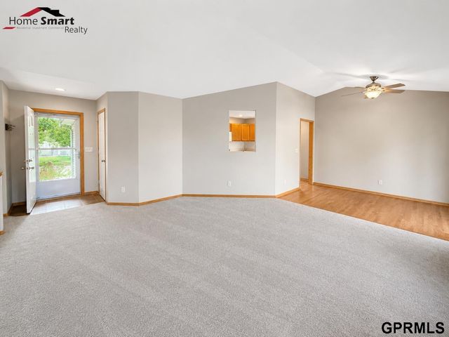 7301 N 15 Street, Lincoln, NE 68521