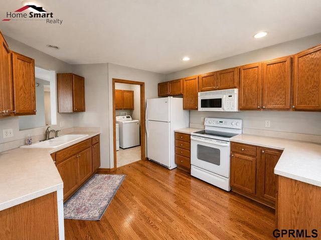7301 N 15 Street, Lincoln, NE 68521