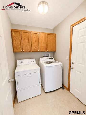 7301 N 15 Street, Lincoln, NE 68521