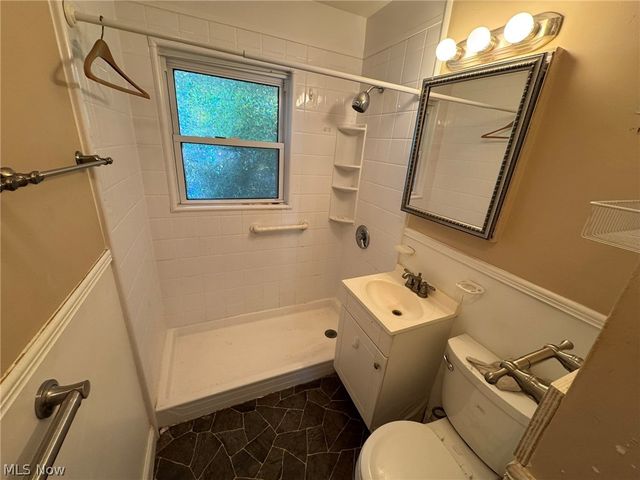 766 Valdes Avenue, Akron, OH 44320