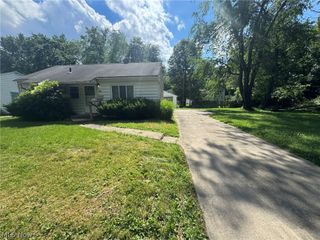 766 Valdes Avenue, Akron, OH 44320