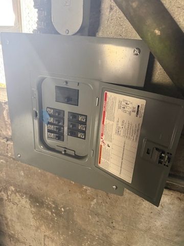 14214 Lincoln Avenue, Dolton, IL 60419