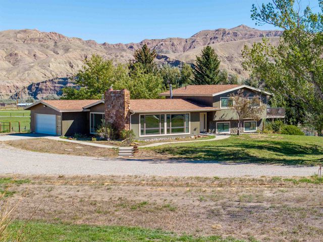 45 Nez Perce Dr, Cody, WY 82414 property photo