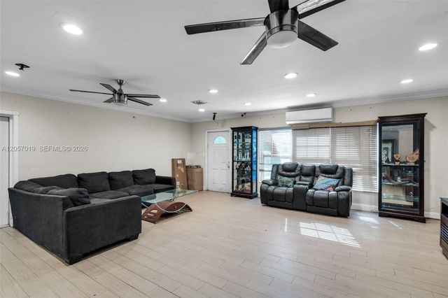 4351 SW 25th St, Fort Lauderdale, FL 33317