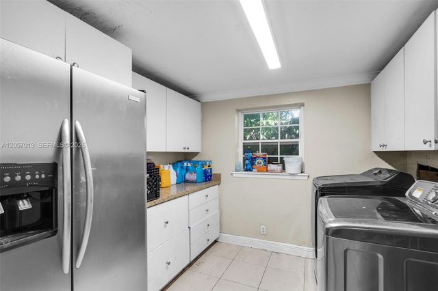4351 SW 25th St, Fort Lauderdale, FL 33317