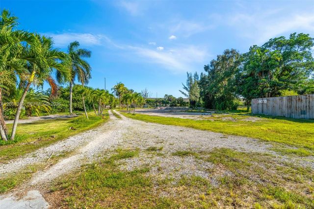 4351 SW 25th St, Fort Lauderdale, FL 33317