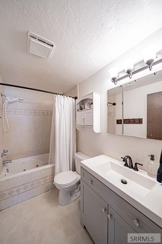 542 Starlite Avenue, Idaho Falls, ID 83402