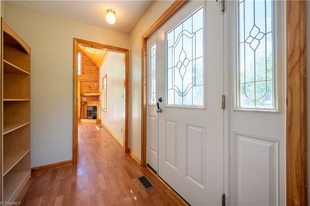 10 Doe Valley Drive, Copper Hill, VA 24079