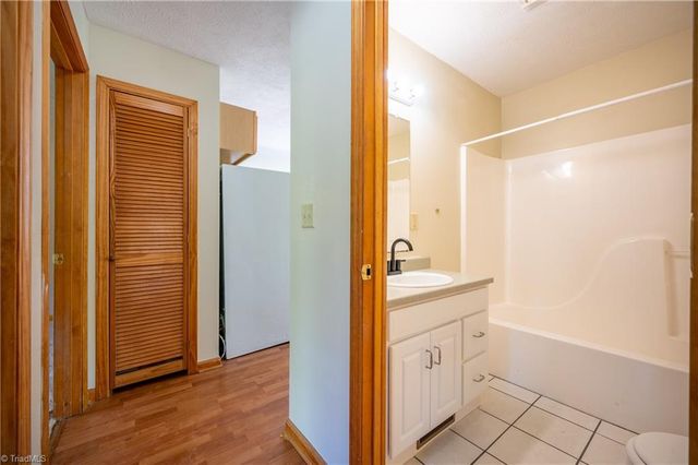 10 Doe Valley Drive, Copper Hill, VA 24079