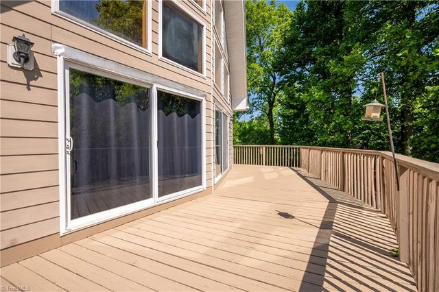 10 Doe Valley Drive, Copper Hill, VA 24079