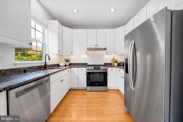 13131 COPPER BROOK WAY, Herndon, VA 20171