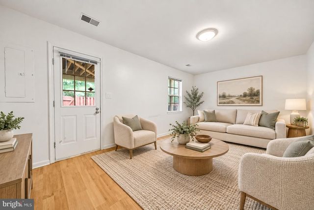 13131 COPPER BROOK WAY, Herndon, VA 20171