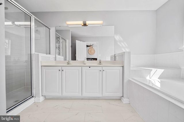 13131 COPPER BROOK WAY, Herndon, VA 20171