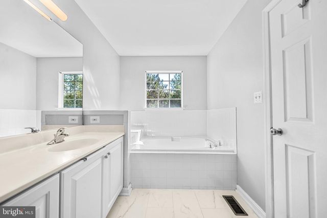 13131 COPPER BROOK WAY, Herndon, VA 20171