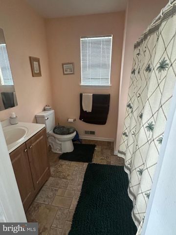 11 FOXTON DRIVE, Atco, NJ 08004