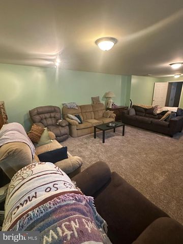 11 FOXTON DRIVE, Atco, NJ 08004