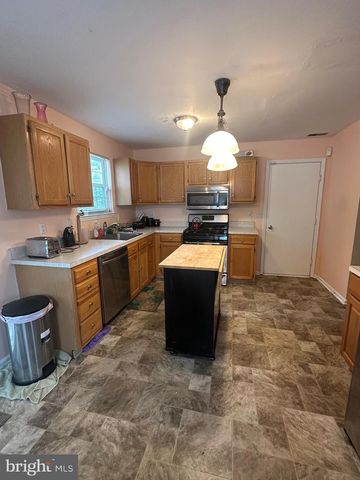 11 FOXTON DRIVE, Atco, NJ 08004