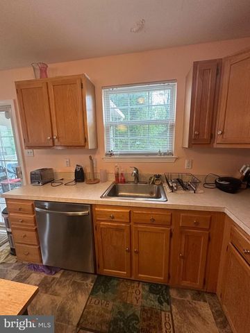 11 FOXTON DRIVE, Atco, NJ 08004