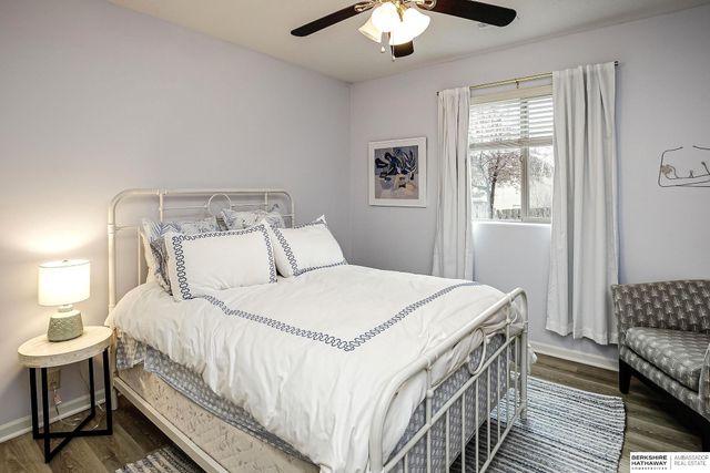 18301 Dewey Avenue, Elkhorn, NE 68022