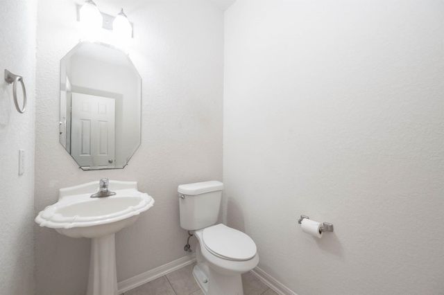 2032 Creek Shore Lane, Pearland, TX 77581
