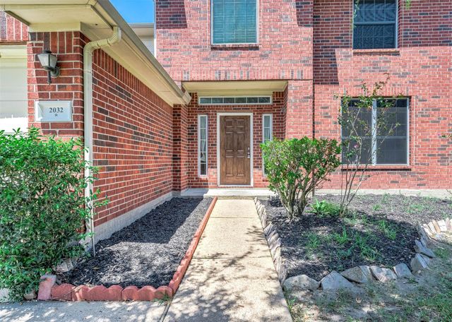 2032 Creek Shore Lane, Pearland, TX 77581