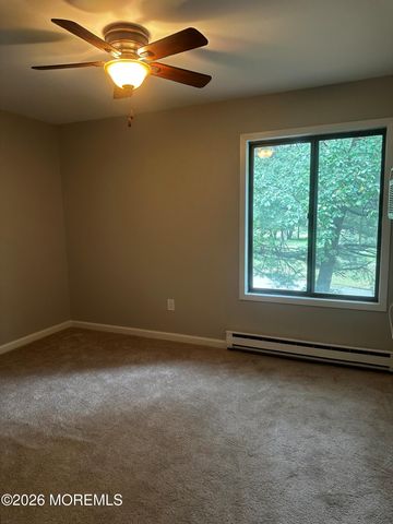 140 Amberly Drive J, Manalapan, NJ 07726