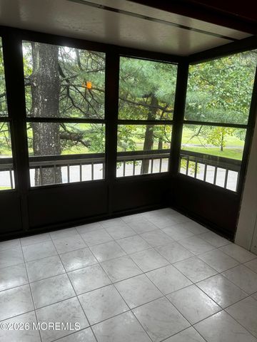 140 Amberly Drive J, Manalapan, NJ 07726