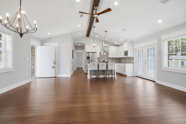 1084 Rosemead Road, Mount Pleasant, SC 29464